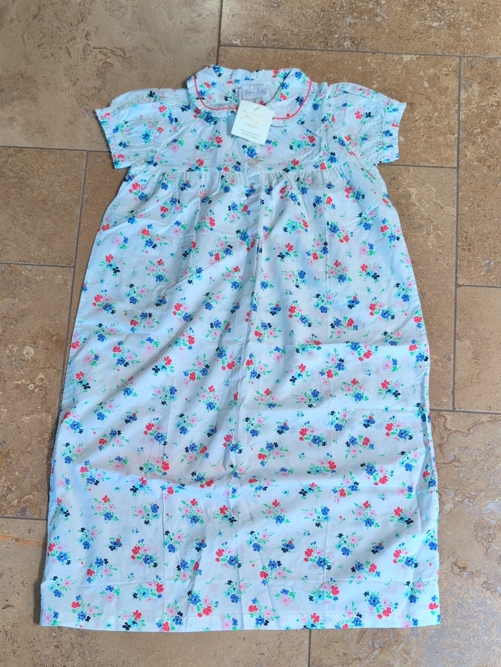 Rachel Riley girl nightdress. White floral. Size 10.